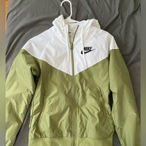 Nike Windrunner Olive Green